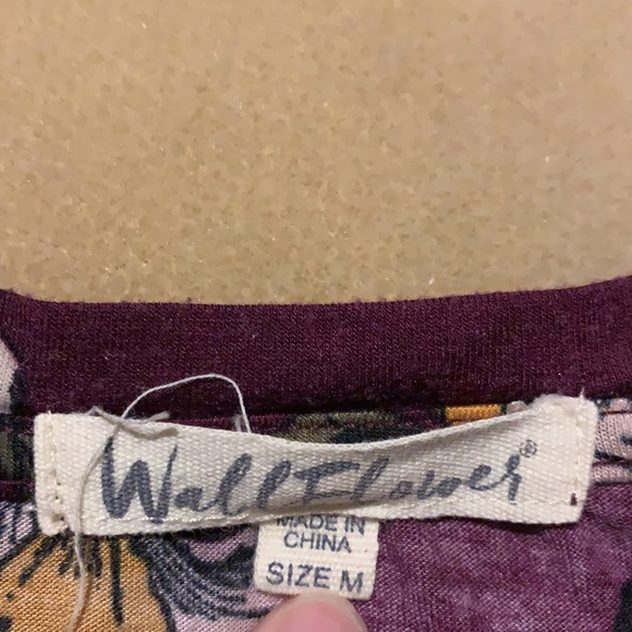 Wallflower Floral Top - Picture 2 of 3